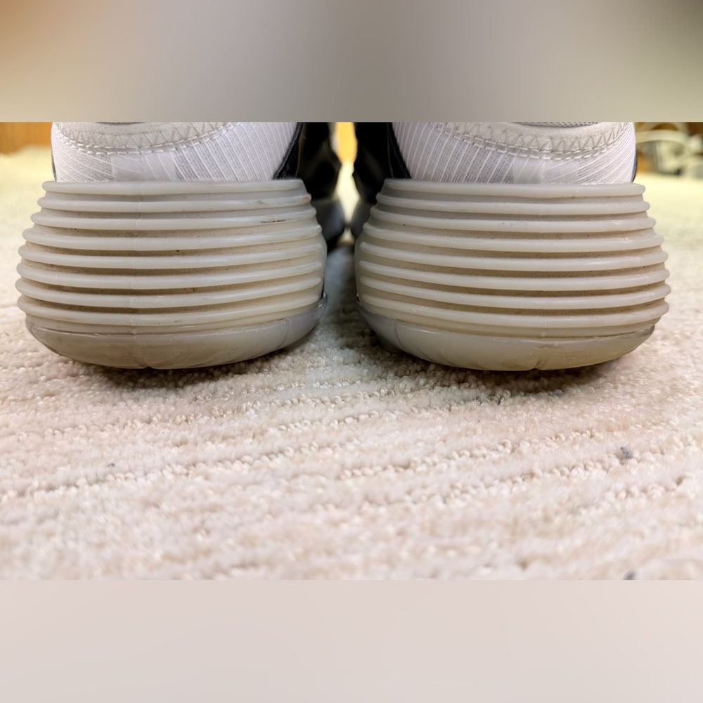 Nike AirMax 2090 - Picture 12 of 14